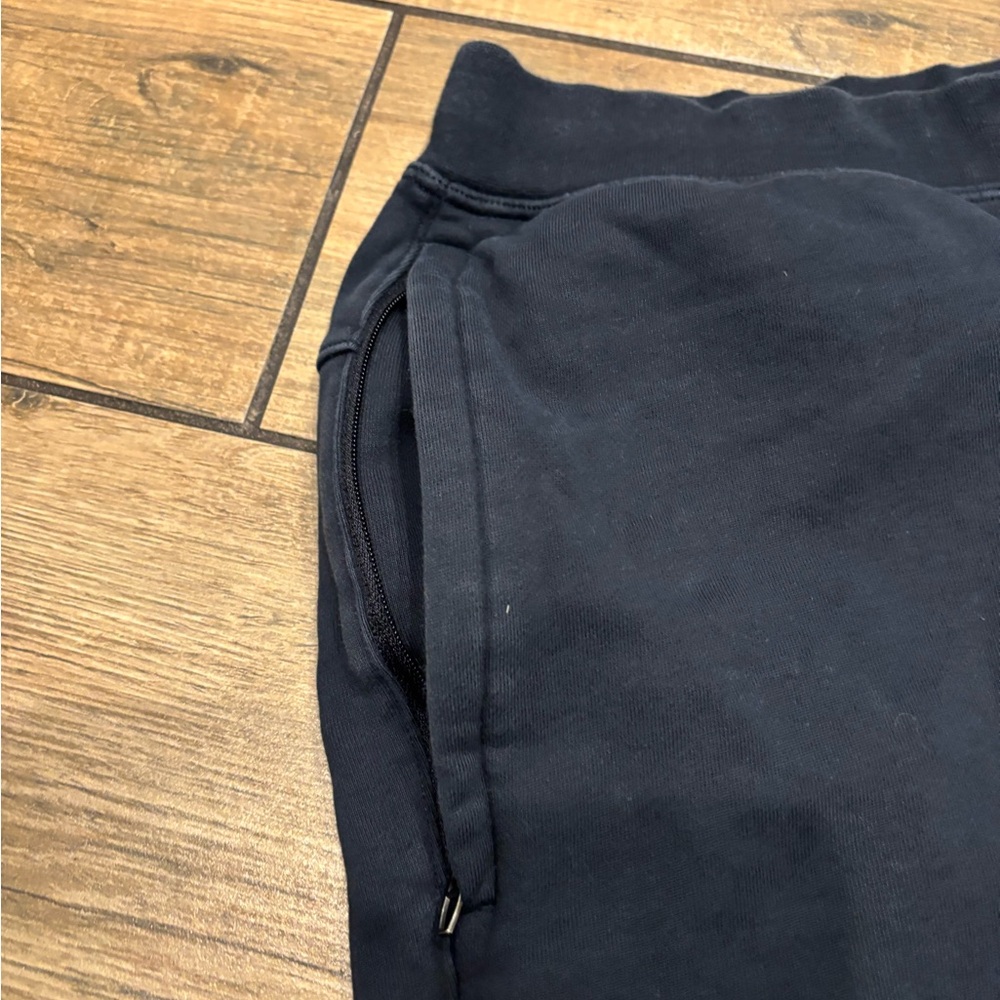 Lululemon Men’s Sweatshorts Size M 8 inch inseam - Picture 5 of 7